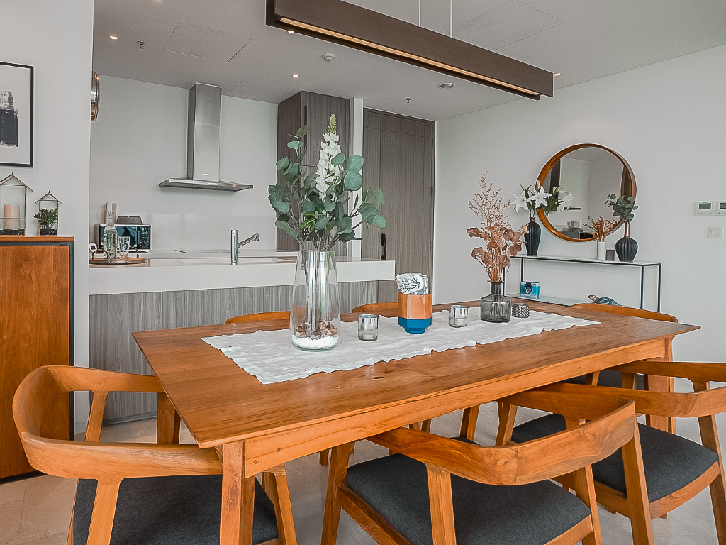 furnitre rental photo - 2