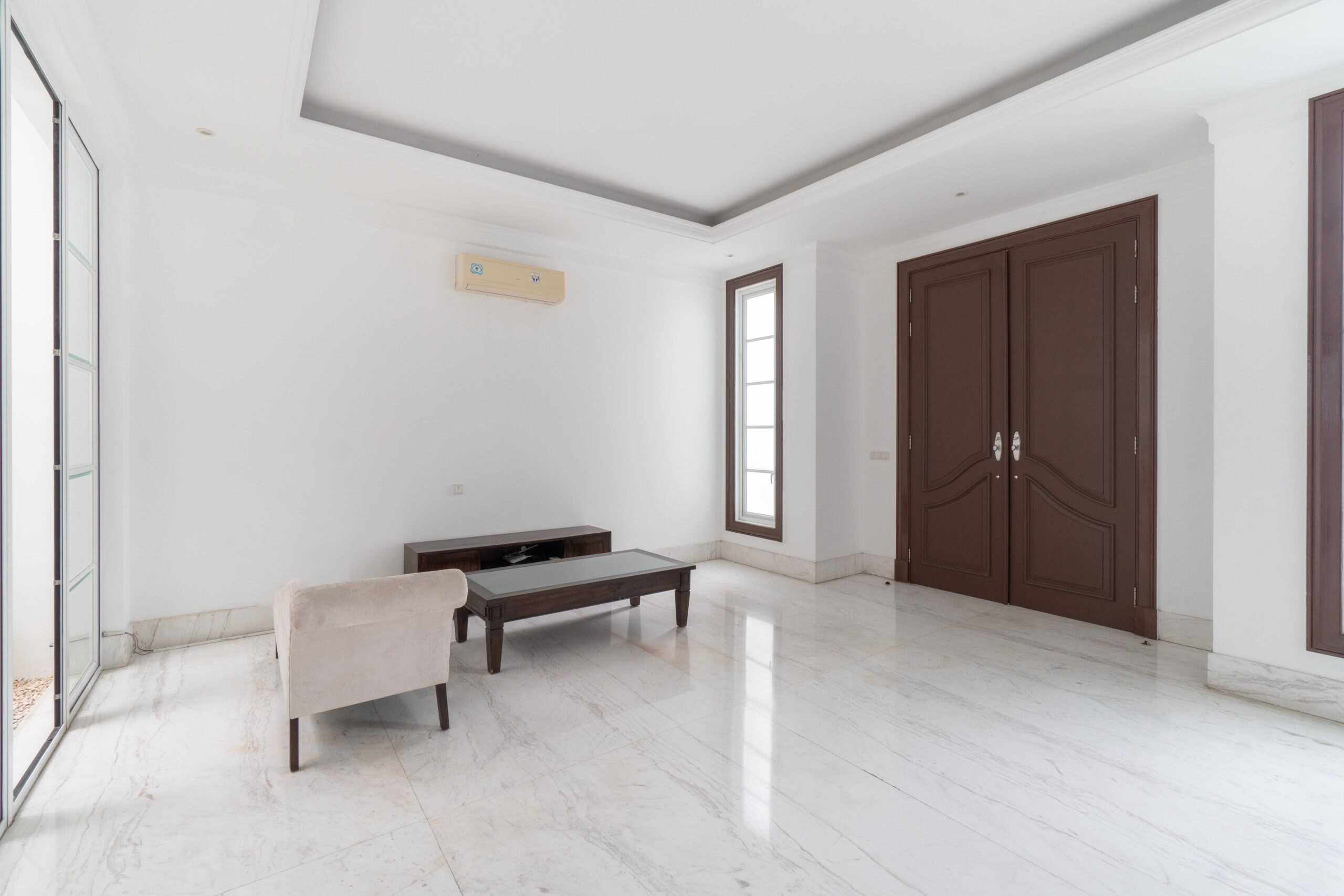 004 - KMG279 - BANGKA XI NO 71 UNIT C - LOLO