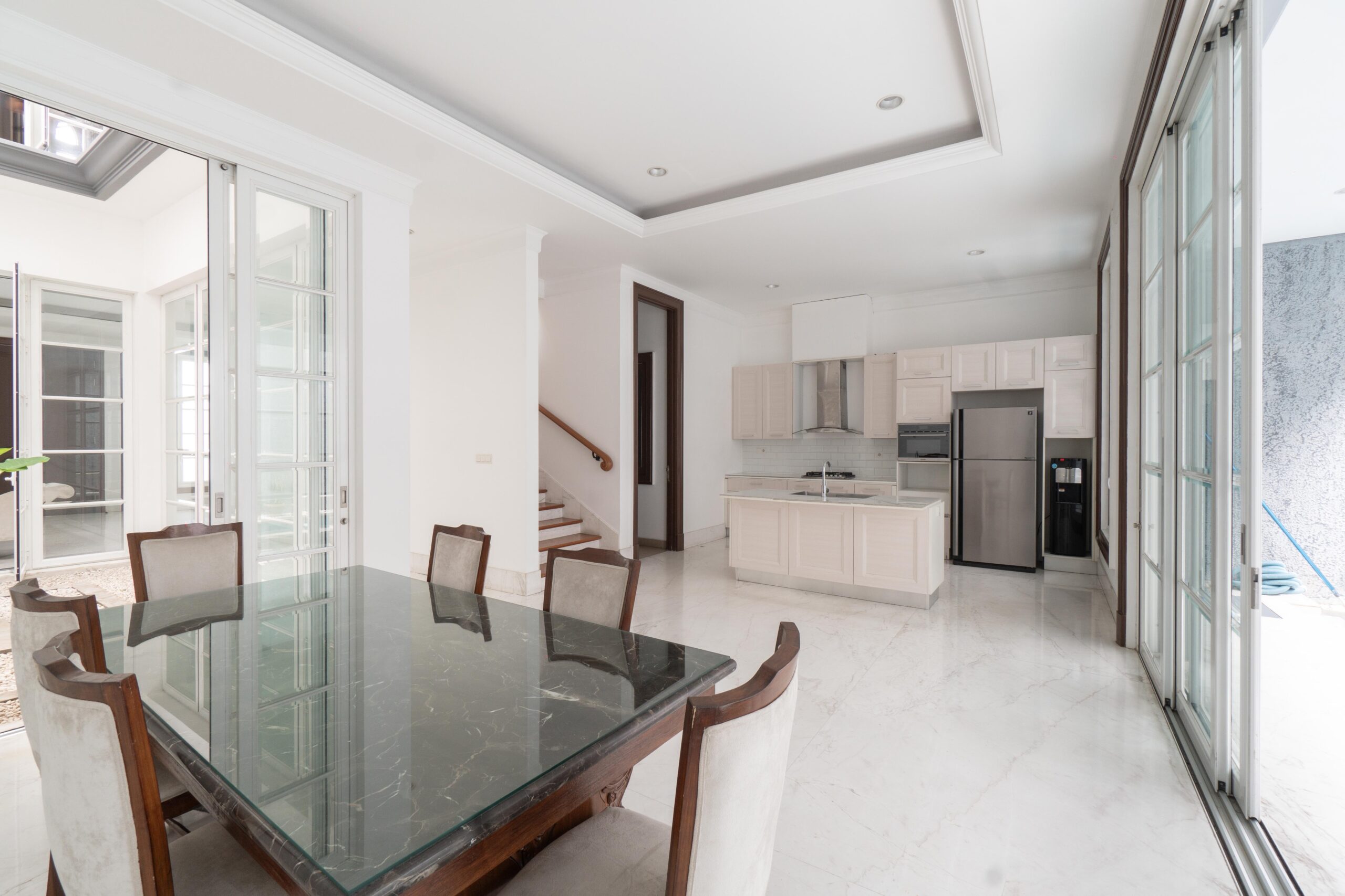 007 - KMG279 - BANGKA XI NO 71 UNIT C - LOLO