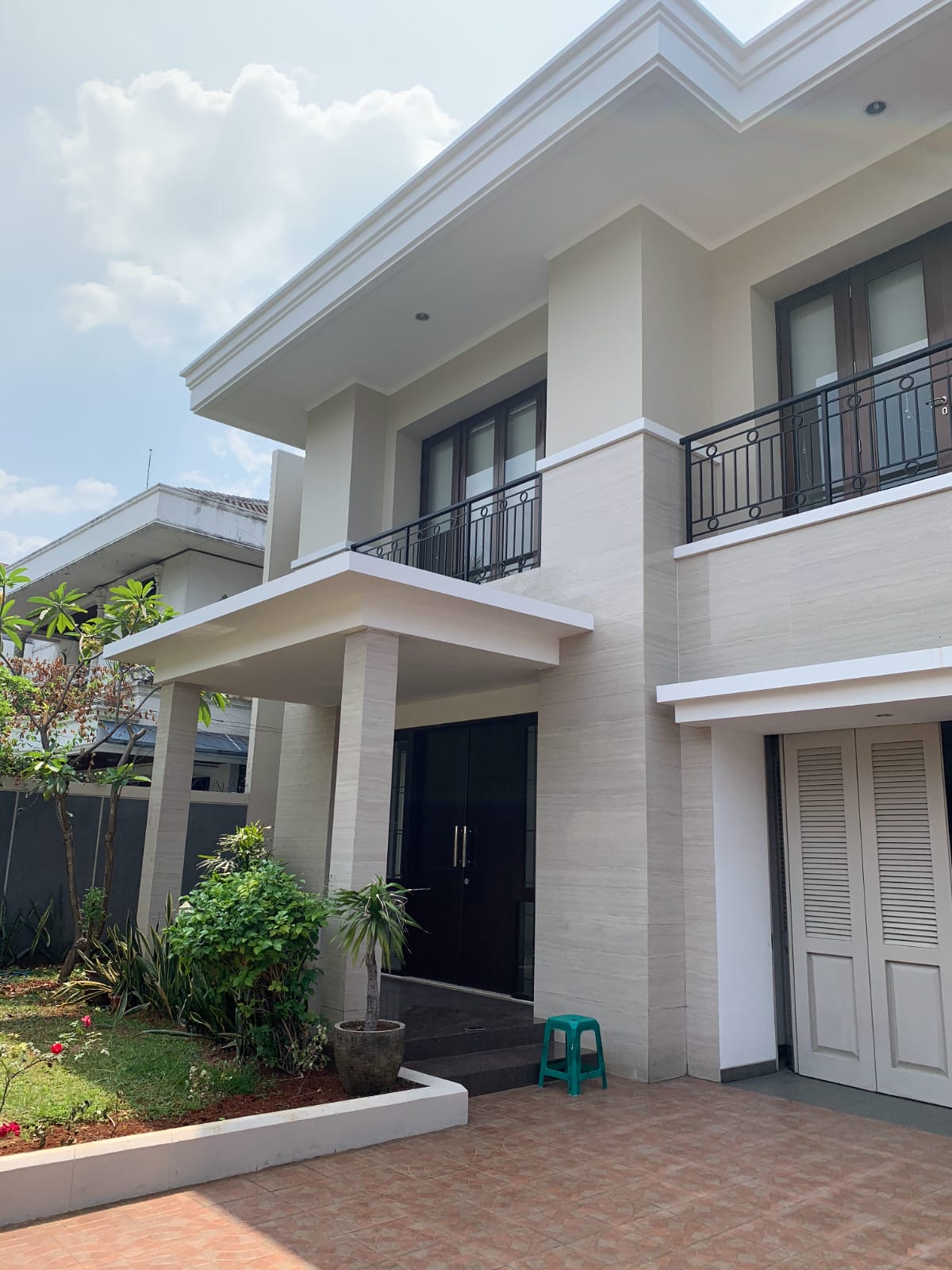 15569253-1d5f-44e4-83b7-b788618684ae