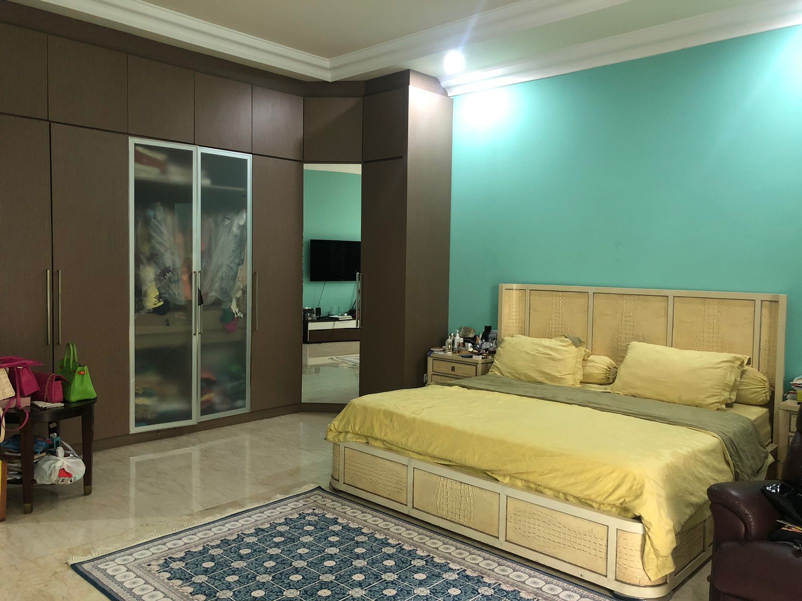 4c167b10-4370-4cda-ac50-82b05eef9d4b