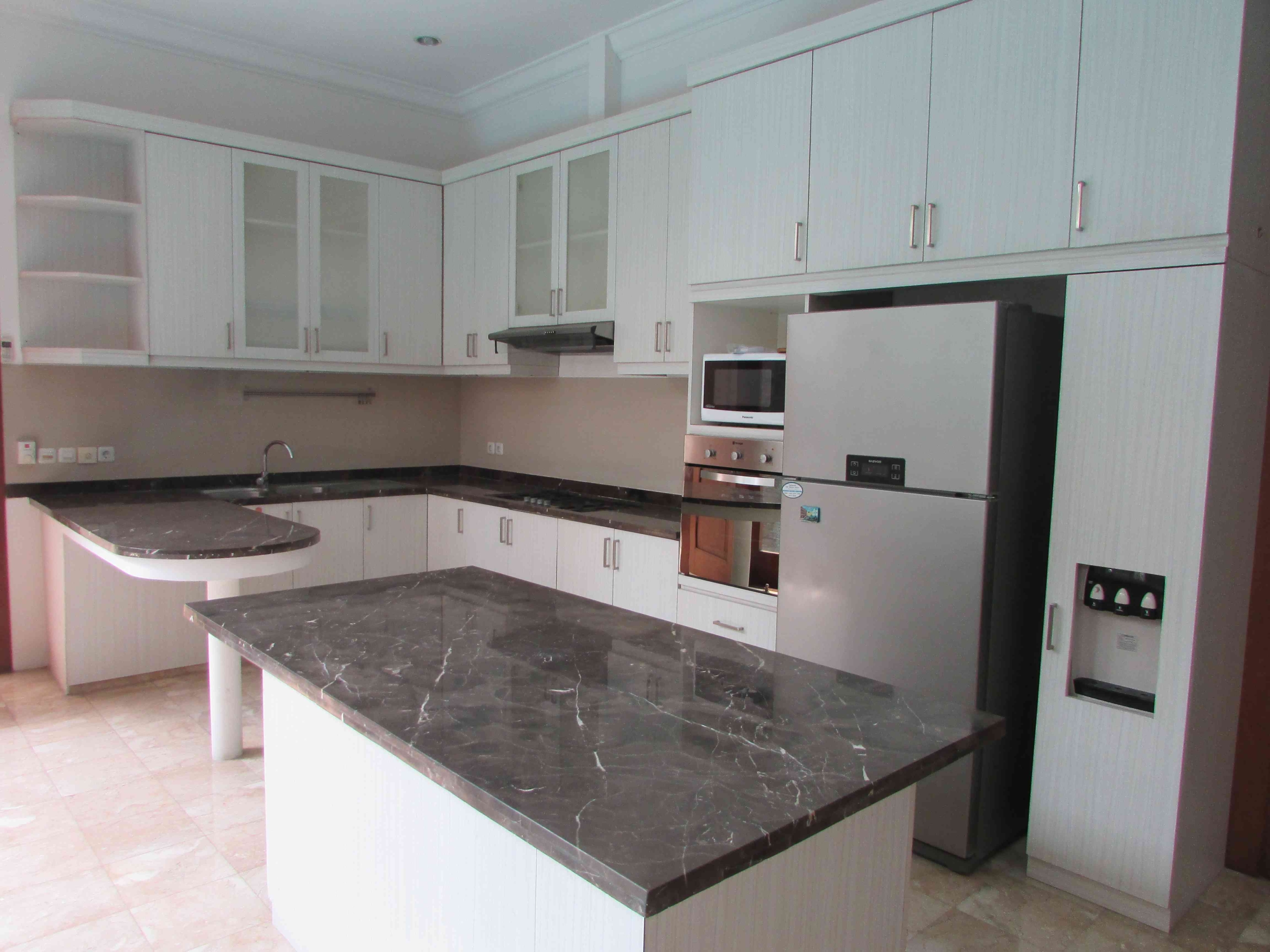 d0994277-5bd5-413b-b17a-cd1a9dabd4df